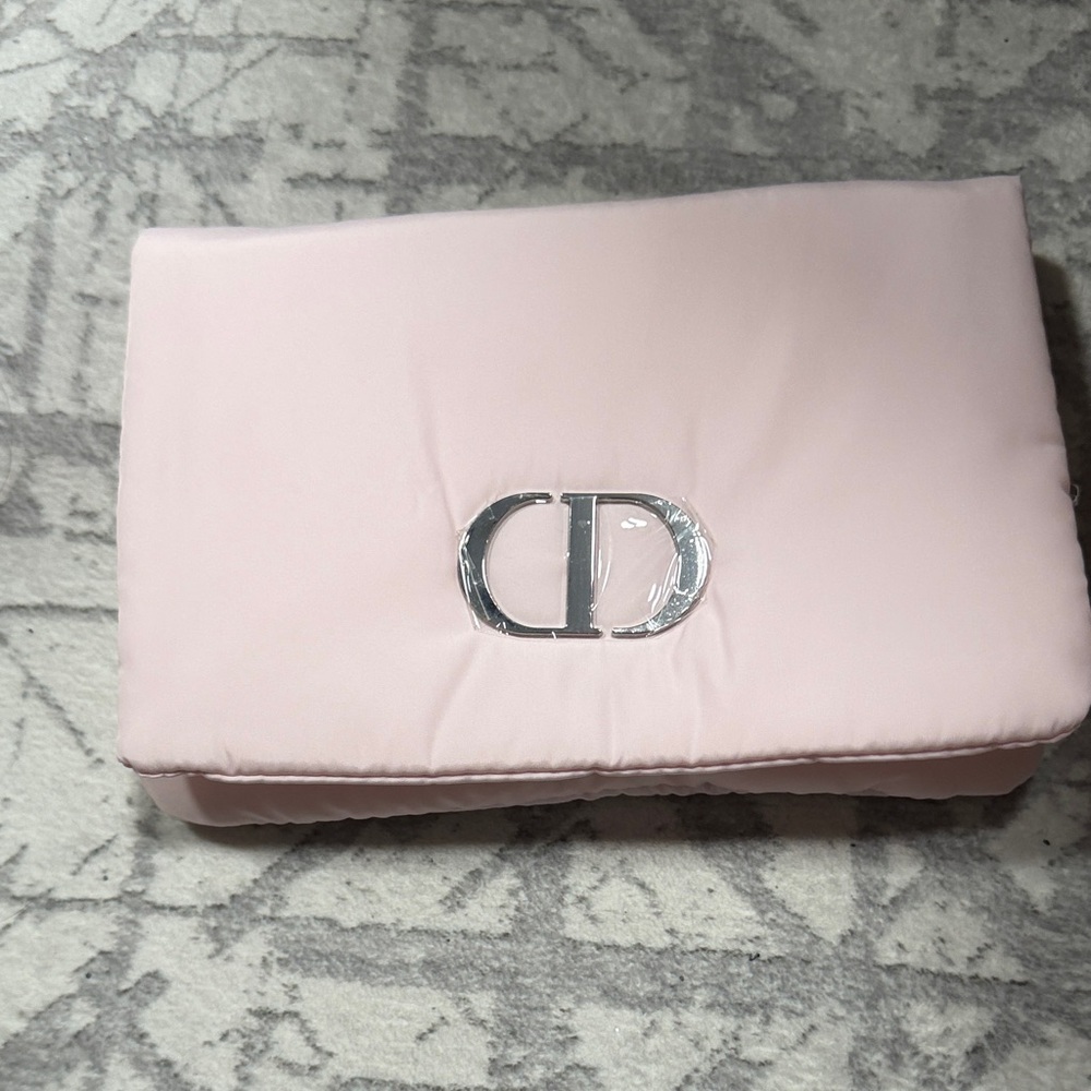 Dior beauty puffy cosmetic Clutch